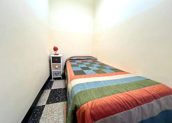 San Lorenzo - Free Parking